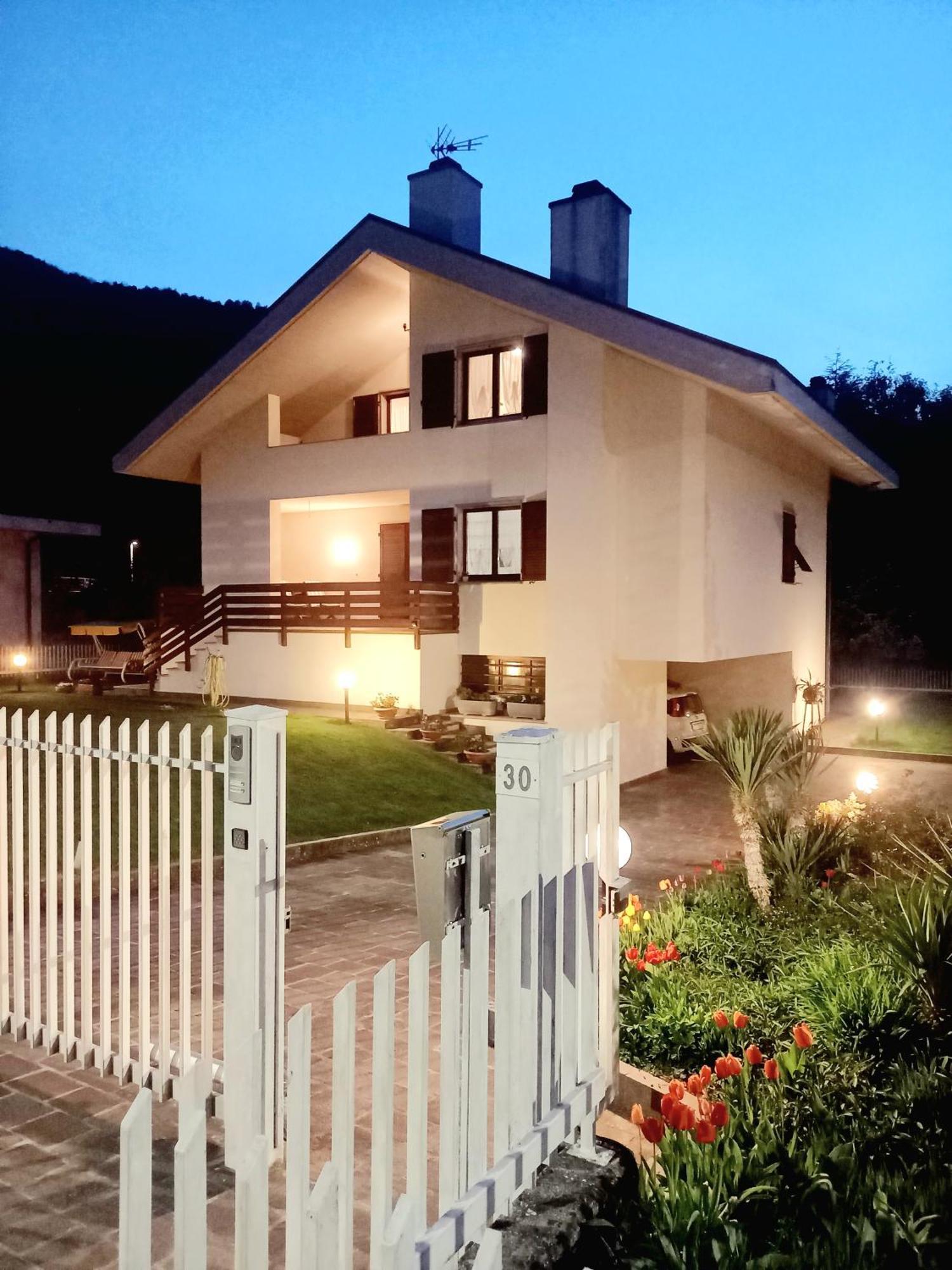 Appartement Casa Diletta Luxury à Cavedine Extérieur photo